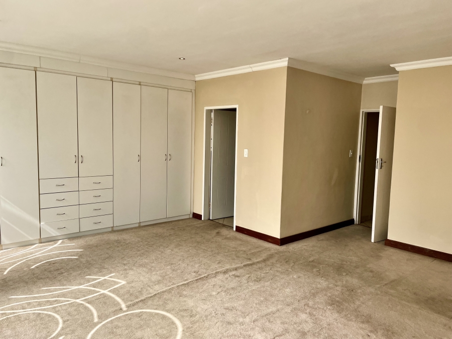 To Let 4 Bedroom Property for Rent in Moreleta Park Gauteng