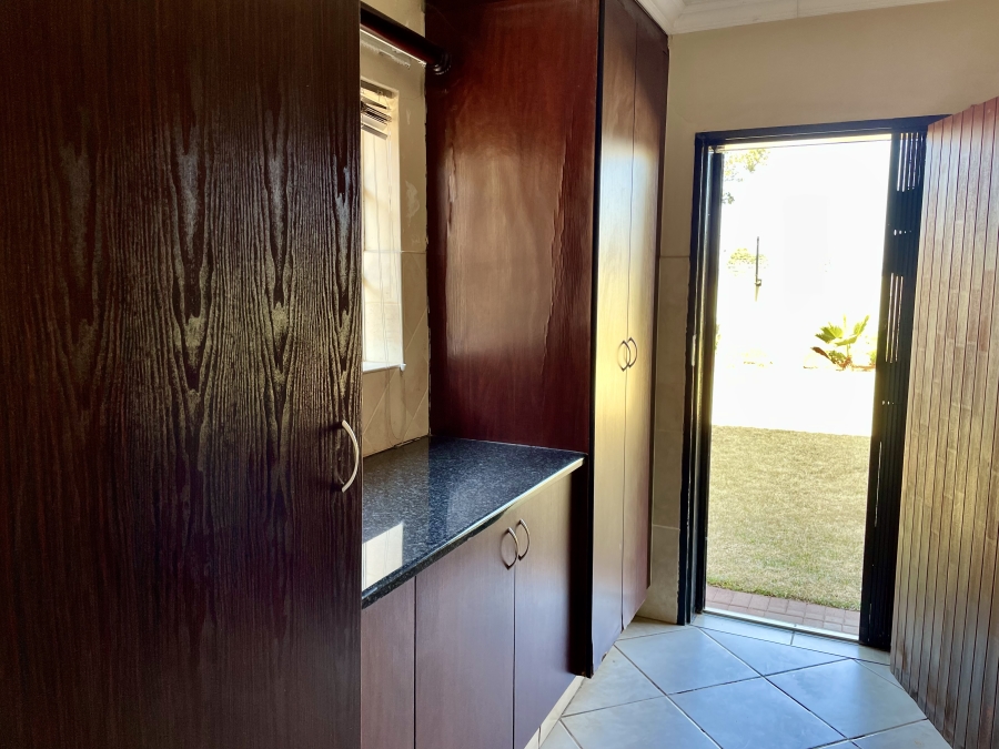 To Let 4 Bedroom Property for Rent in Moreleta Park Gauteng