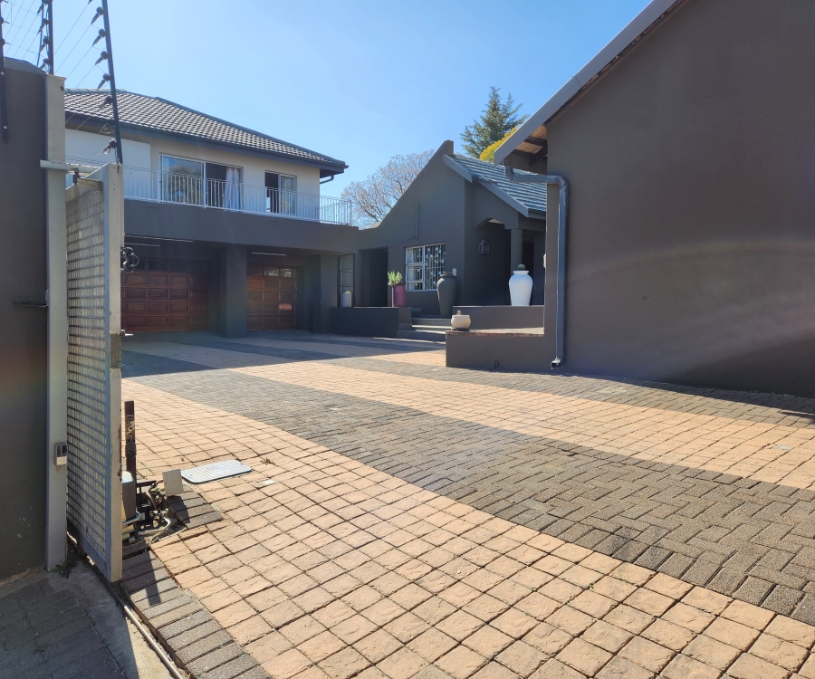 3 Bedroom Property for Sale in Parkmore Gauteng