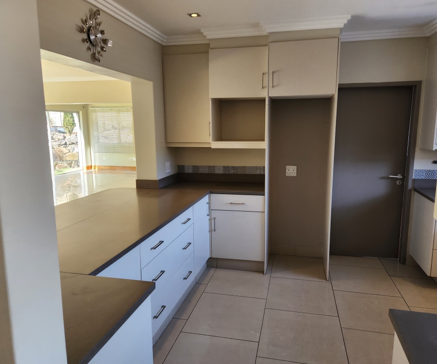 3 Bedroom Property for Sale in Parkmore Gauteng