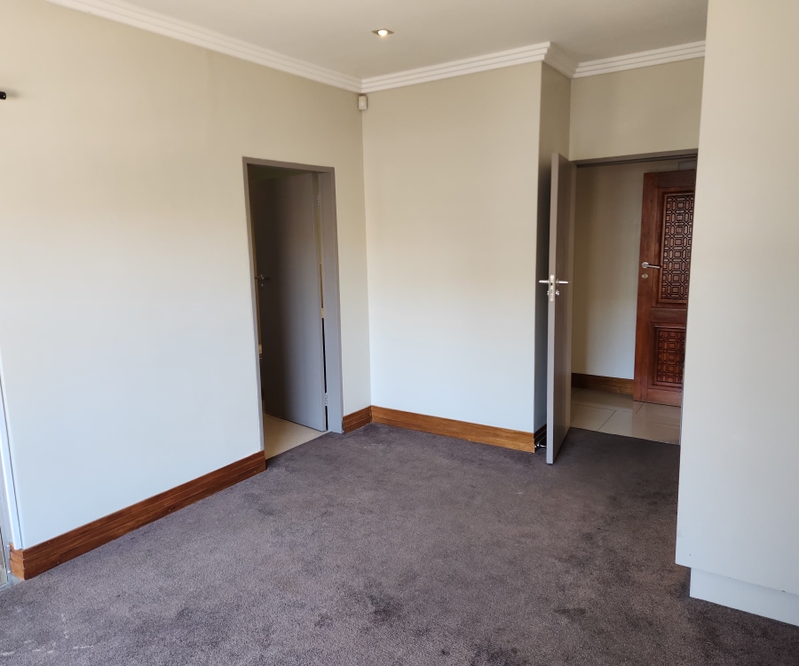 3 Bedroom Property for Sale in Parkmore Gauteng