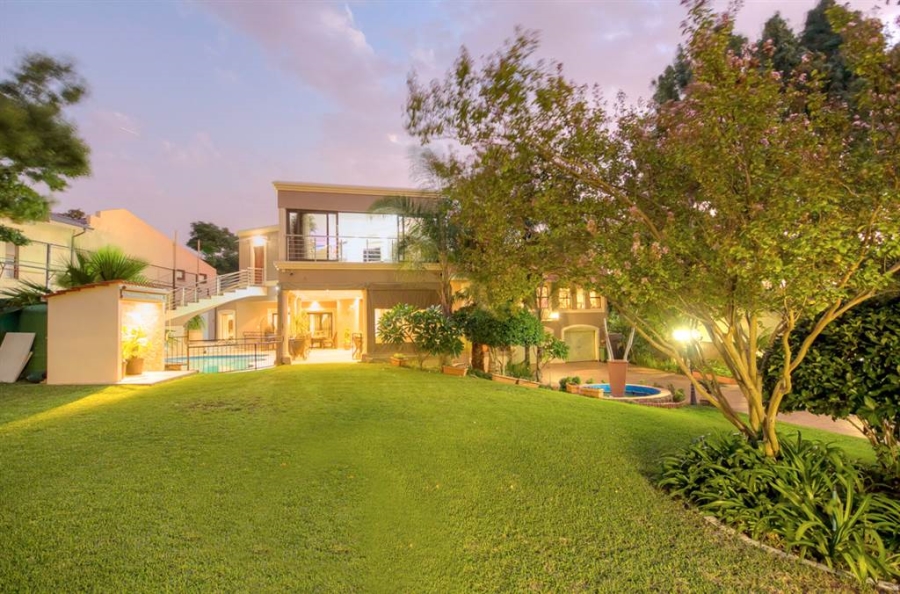 6 Bedroom Property for Sale in Morningside Manor Gauteng