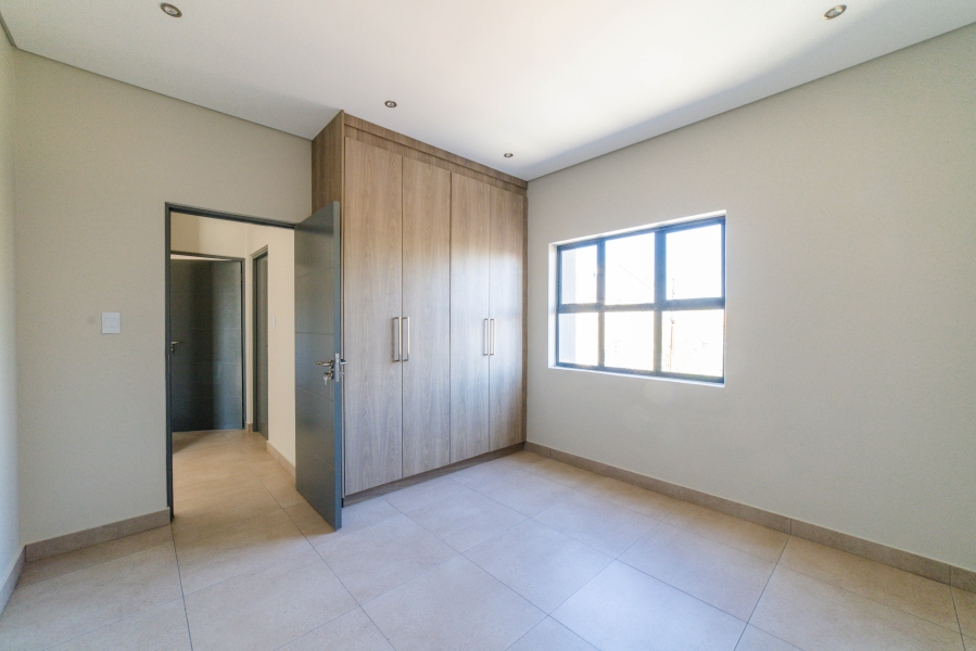 To Let 3 Bedroom Property for Rent in Vorna Valley Gauteng