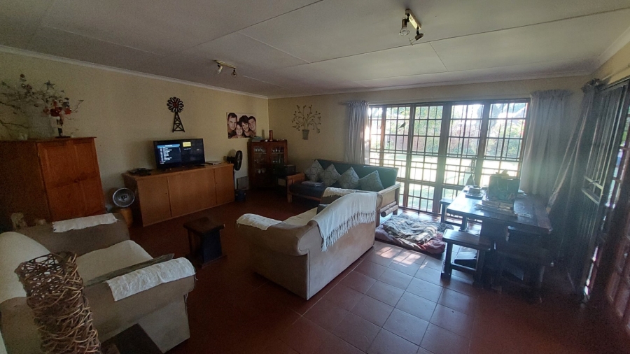 4 Bedroom Property for Sale in Sinoville Gauteng