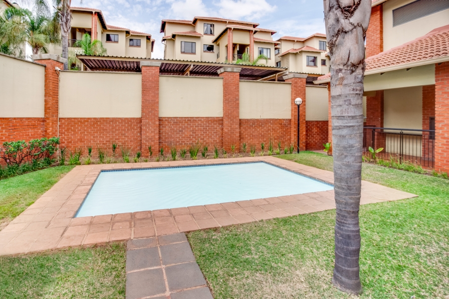 2 Bedroom Property for Sale in Sunninghill Gauteng