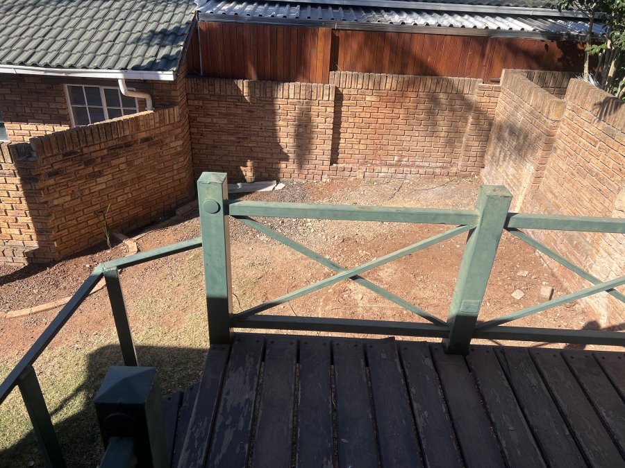 To Let 2 Bedroom Property for Rent in Rangeview Gauteng