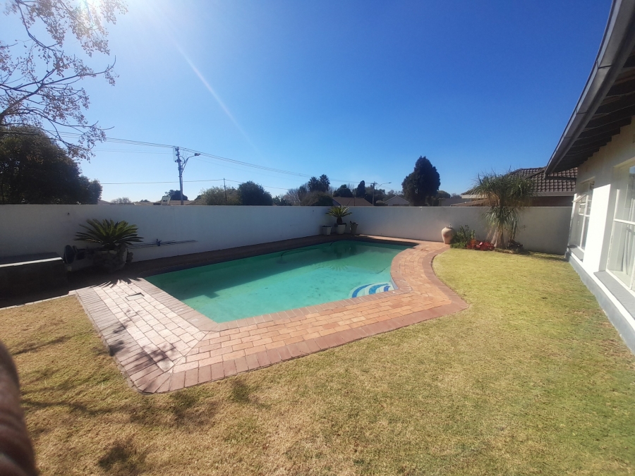 4 Bedroom Property for Sale in The Hill Gauteng