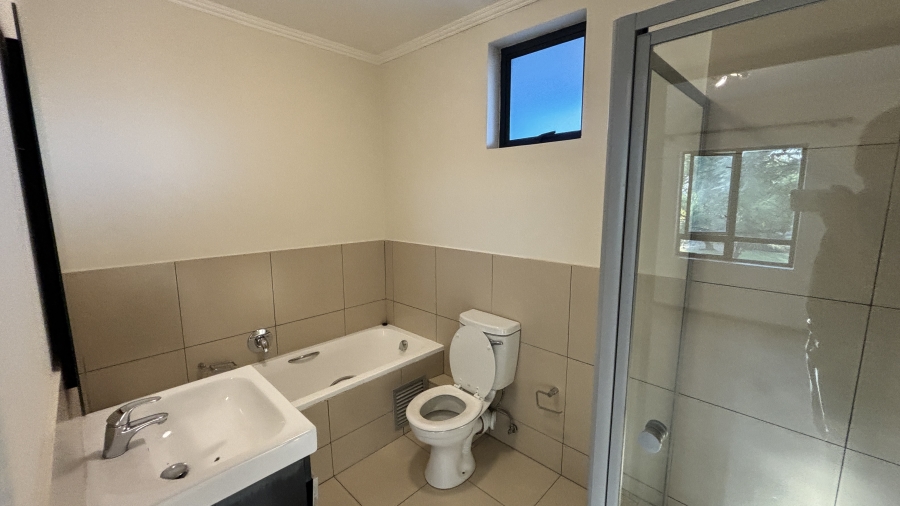 1 Bedroom Property for Sale in Jackal Creek Golf Estate Gauteng