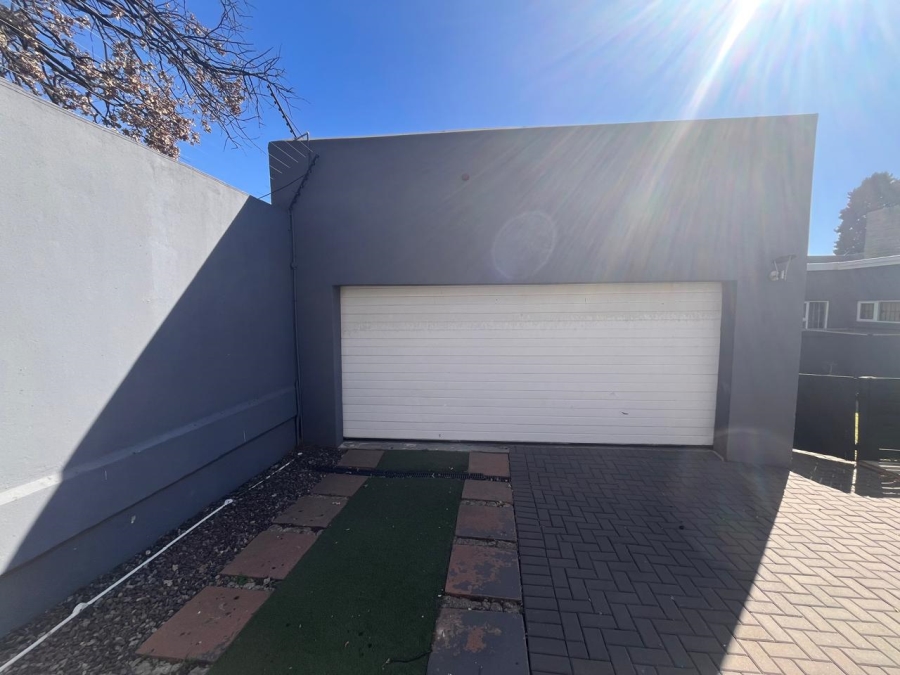 3 Bedroom Property for Sale in Melville Gauteng