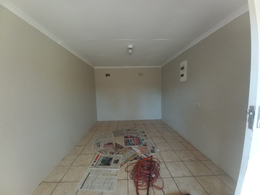 2 Bedroom Property for Sale in Leachville Gauteng