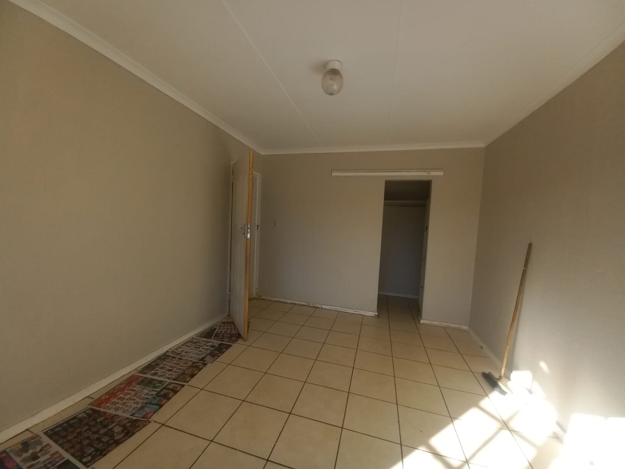 2 Bedroom Property for Sale in Leachville Gauteng