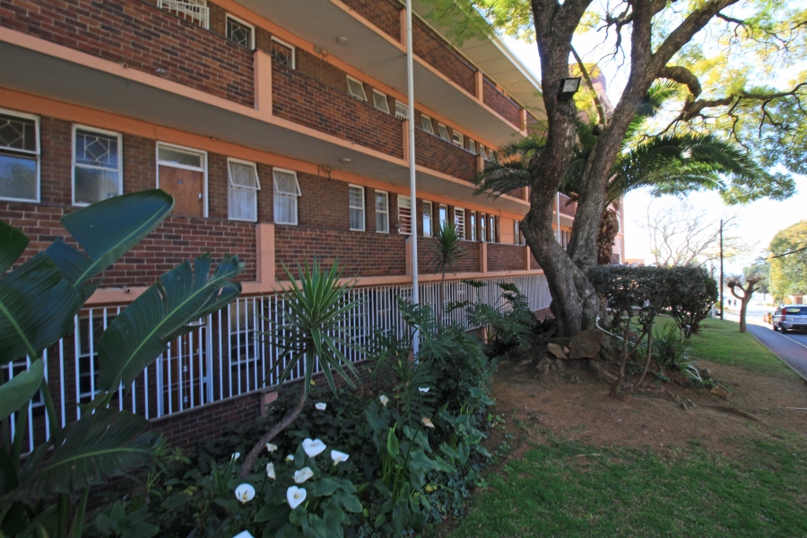 1 Bedroom Property for Sale in Kew Gauteng