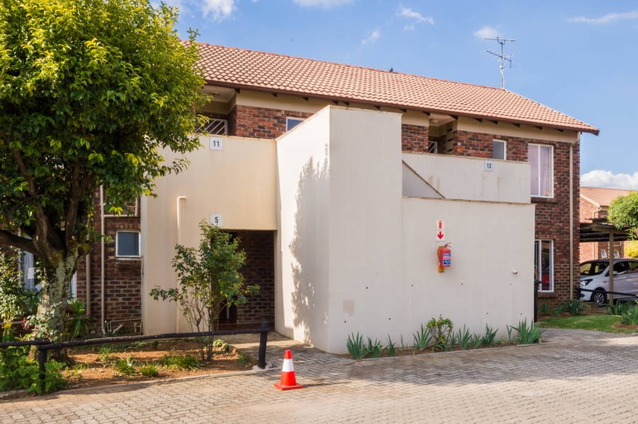 2 Bedroom Property for Sale in Eden Glen Gauteng