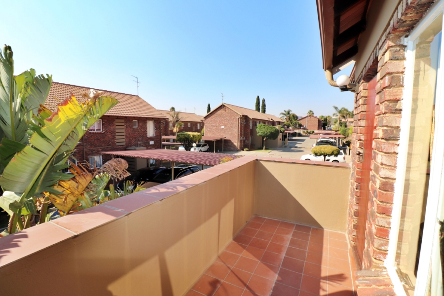 2 Bedroom Property for Sale in Eden Glen Gauteng