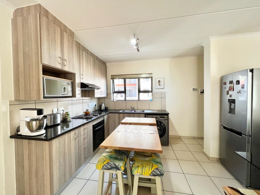 2 Bedroom Property for Sale in Barbeque Downs Gauteng