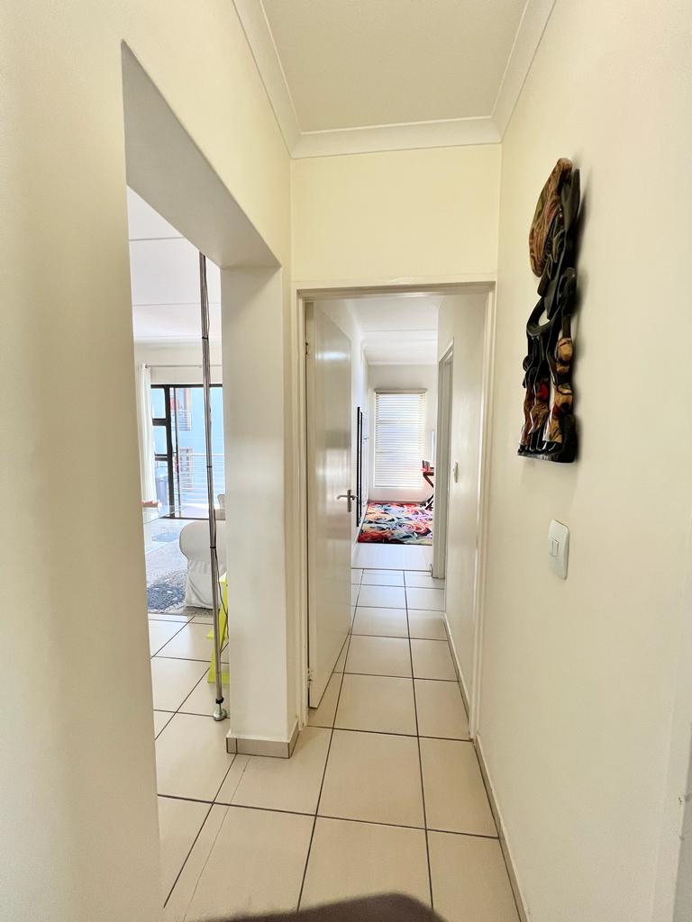 2 Bedroom Property for Sale in Barbeque Downs Gauteng