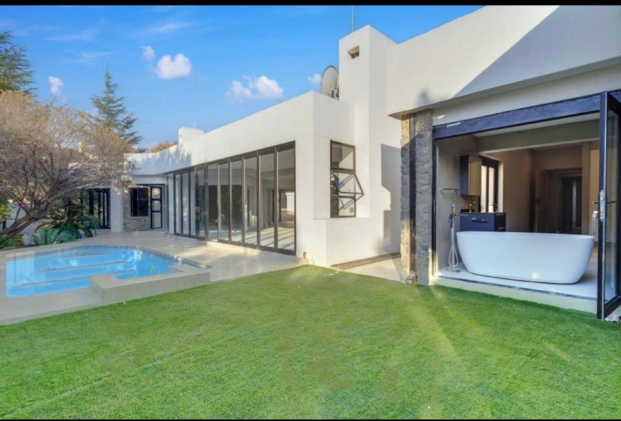 4 Bedroom Property for Sale in Dainfern Golf Estate Gauteng