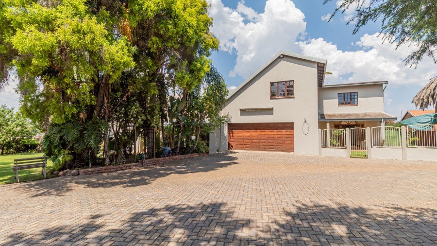 11 Bedroom Property for Sale in Claremont Gauteng