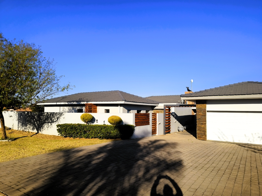 5 Bedroom Property for Sale in Rayton Gauteng