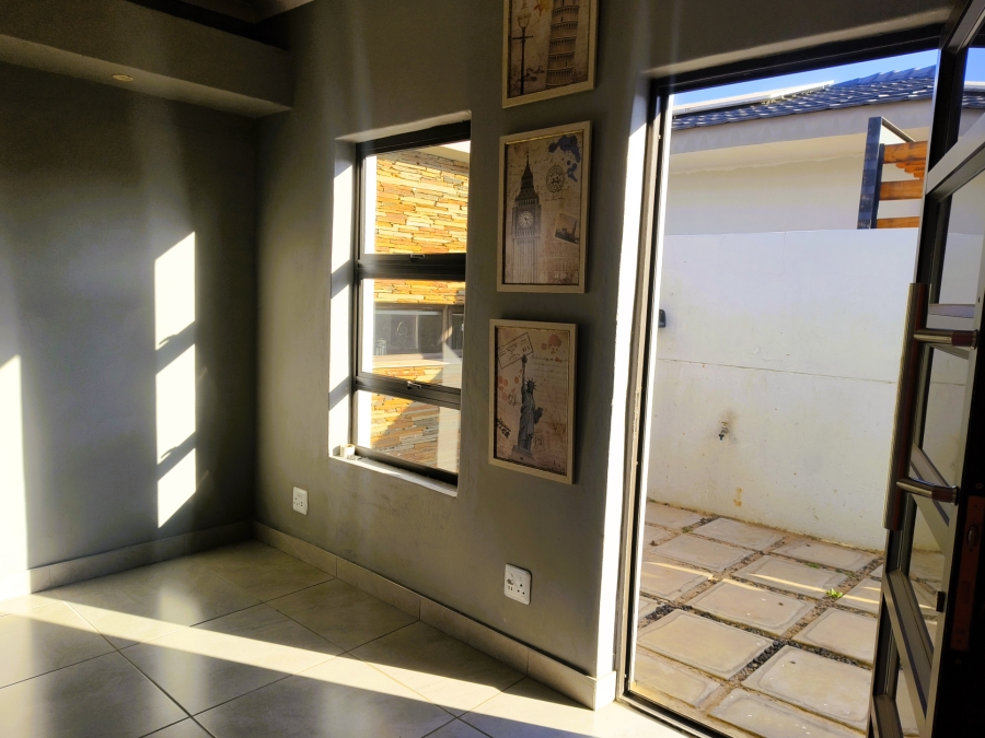 5 Bedroom Property for Sale in Rayton Gauteng