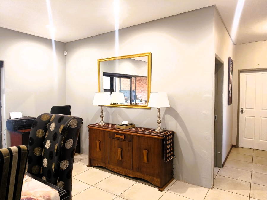 5 Bedroom Property for Sale in Rayton Gauteng