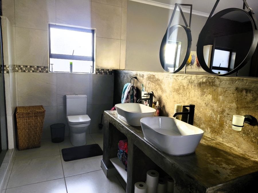 5 Bedroom Property for Sale in Rayton Gauteng