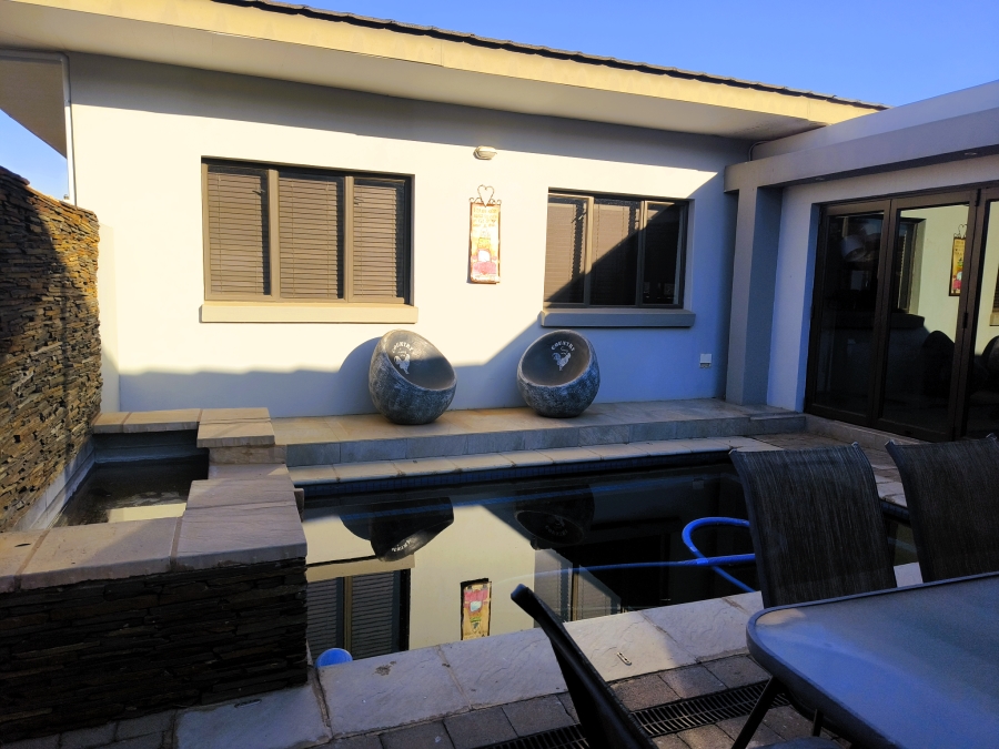 5 Bedroom Property for Sale in Rayton Gauteng