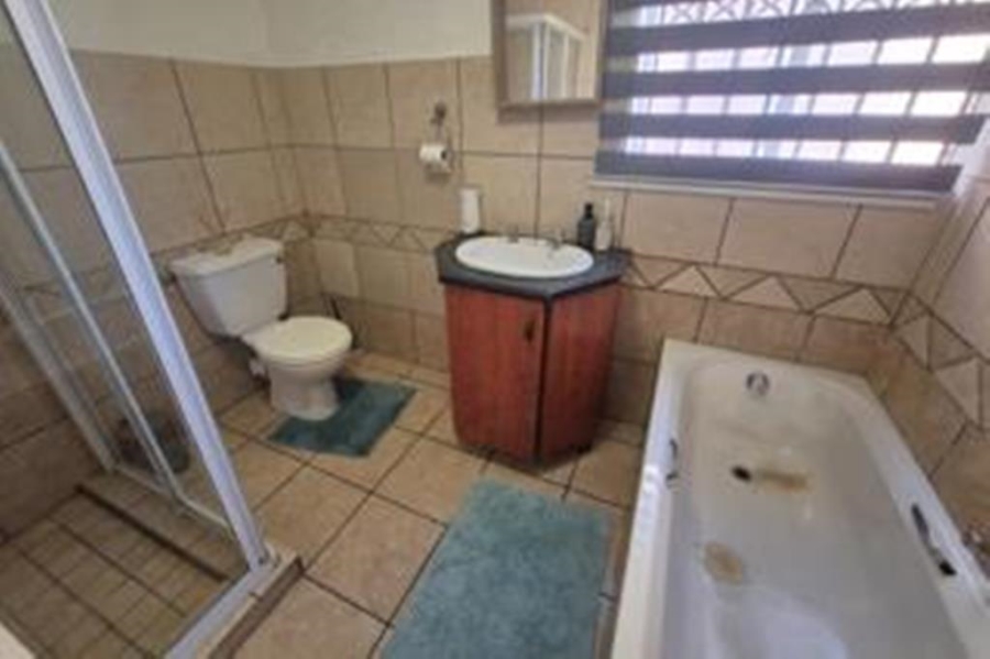 2 Bedroom Property for Sale in Theresa Park Gauteng