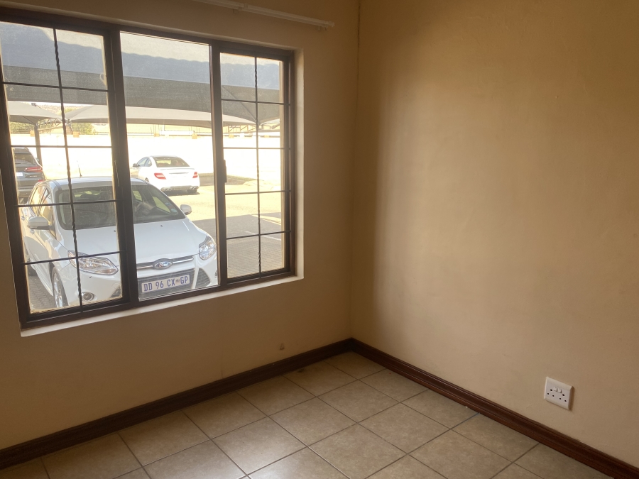 2 Bedroom Property for Sale in Montana Gauteng