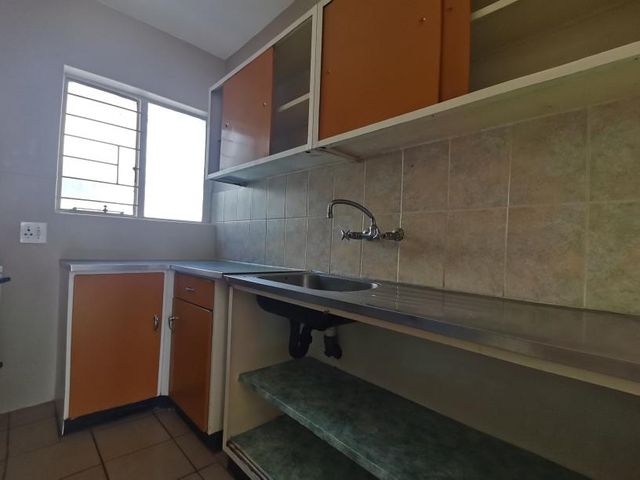 1 Bedroom Property for Sale in Queenswood Gauteng