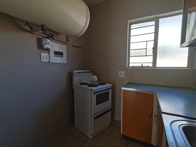 1 Bedroom Property for Sale in Queenswood Gauteng