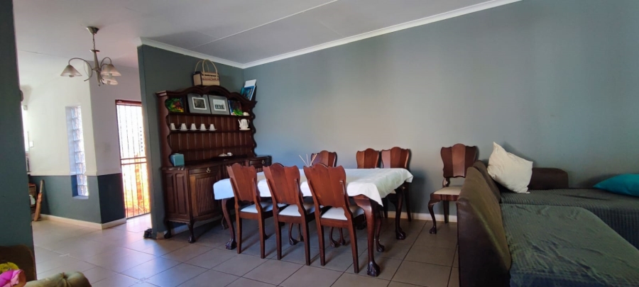 3 Bedroom Property for Sale in Rooihuiskraal Gauteng