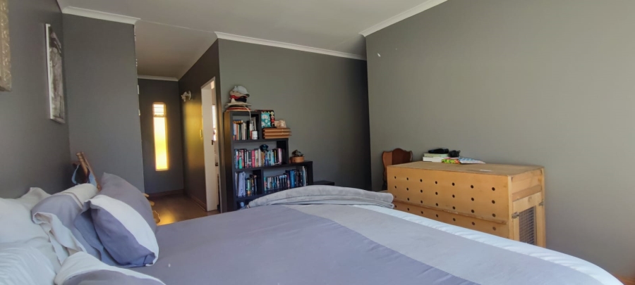 3 Bedroom Property for Sale in Rooihuiskraal Gauteng