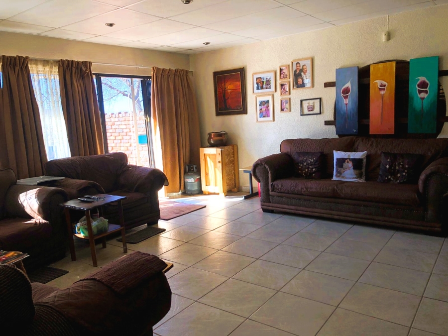 3 Bedroom Property for Sale in Van Der Merwes Kroon Gauteng