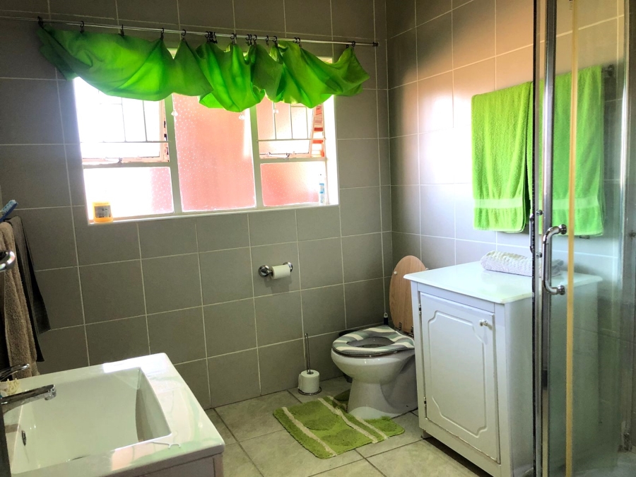 3 Bedroom Property for Sale in Van Der Merwes Kroon Gauteng