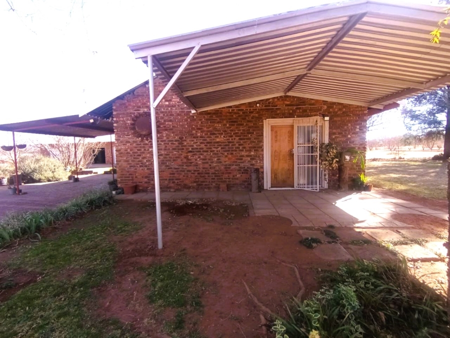 3 Bedroom Property for Sale in Van Der Merwes Kroon Gauteng