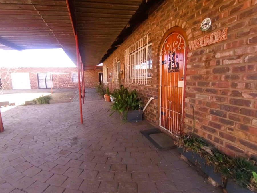 3 Bedroom Property for Sale in Van Der Merwes Kroon Gauteng