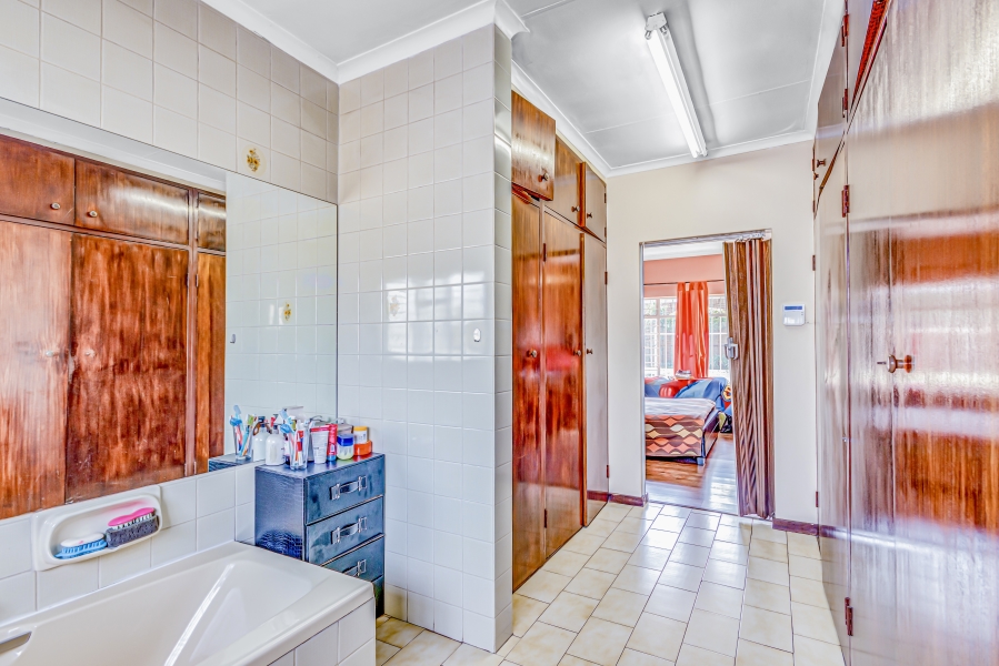 4 Bedroom Property for Sale in Sunninghill Gauteng