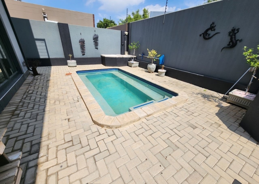 4 Bedroom Property for Sale in Beyers Park Gauteng