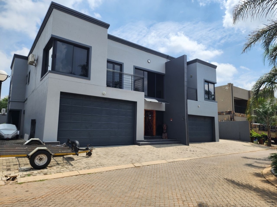 4 Bedroom Property for Sale in Beyers Park Gauteng