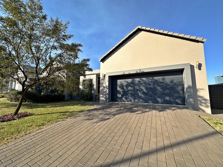 3 Bedroom Property for Sale in Midstream Meadows Gauteng