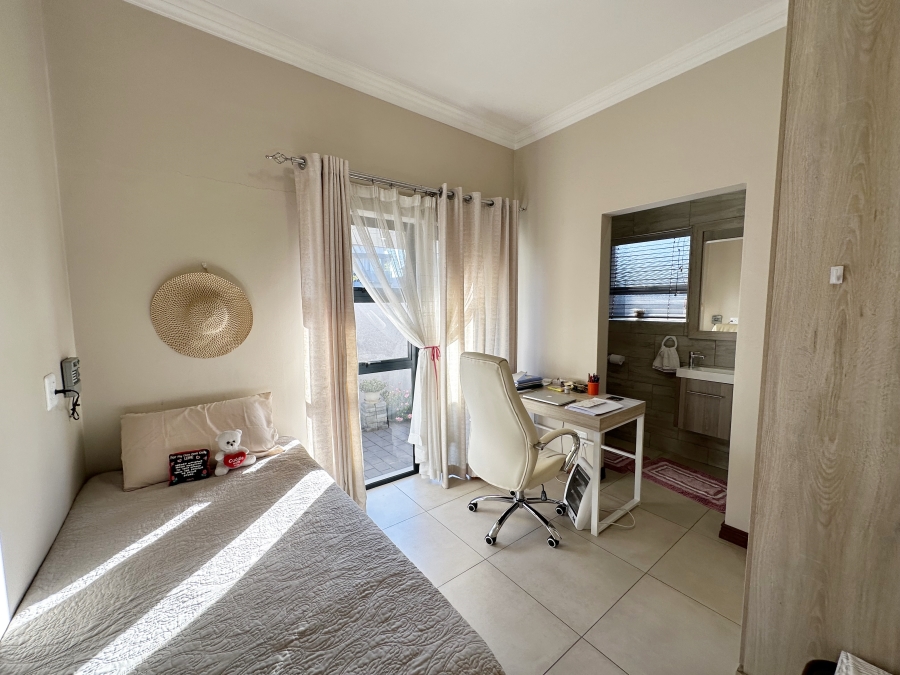 3 Bedroom Property for Sale in Midstream Meadows Gauteng