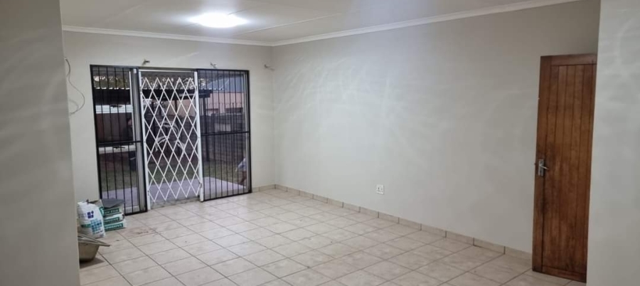 To Let 2 Bedroom Property for Rent in Brakpan Central Gauteng