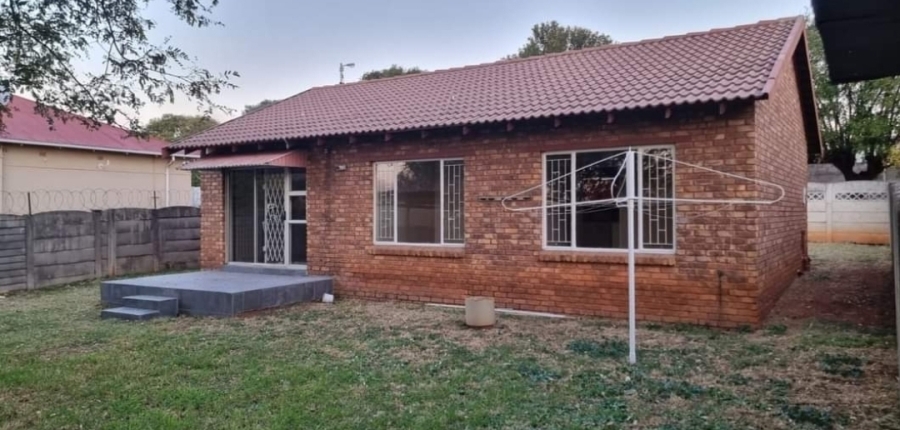 To Let 2 Bedroom Property for Rent in Brakpan Central Gauteng