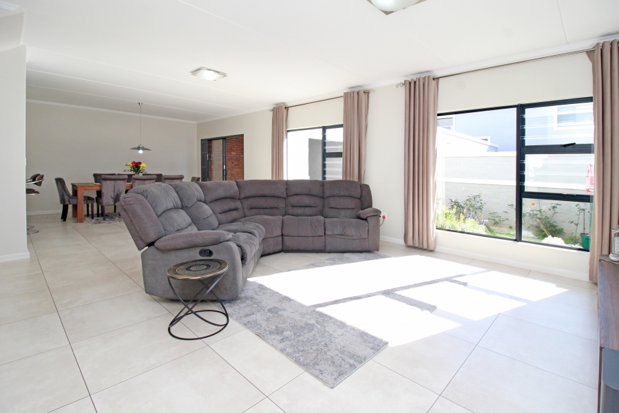 3 Bedroom Property for Sale in Blackheath Gauteng