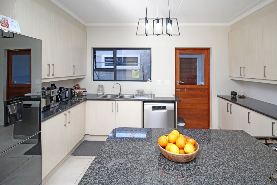 3 Bedroom Property for Sale in Blackheath Gauteng