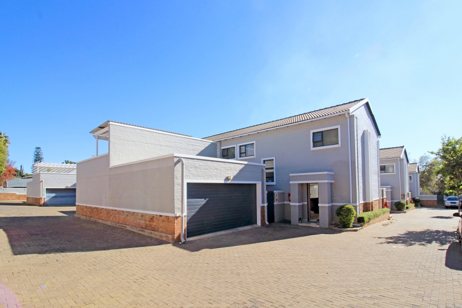 3 Bedroom Property for Sale in Blackheath Gauteng