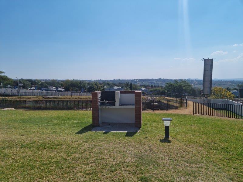 To Let 1 Bedroom Property for Rent in North Riding Gauteng