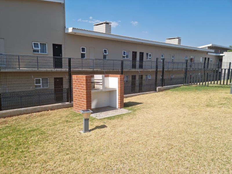 To Let 1 Bedroom Property for Rent in North Riding Gauteng