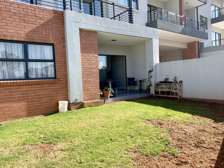 2 Bedroom Property for Sale in Lonehill Gauteng